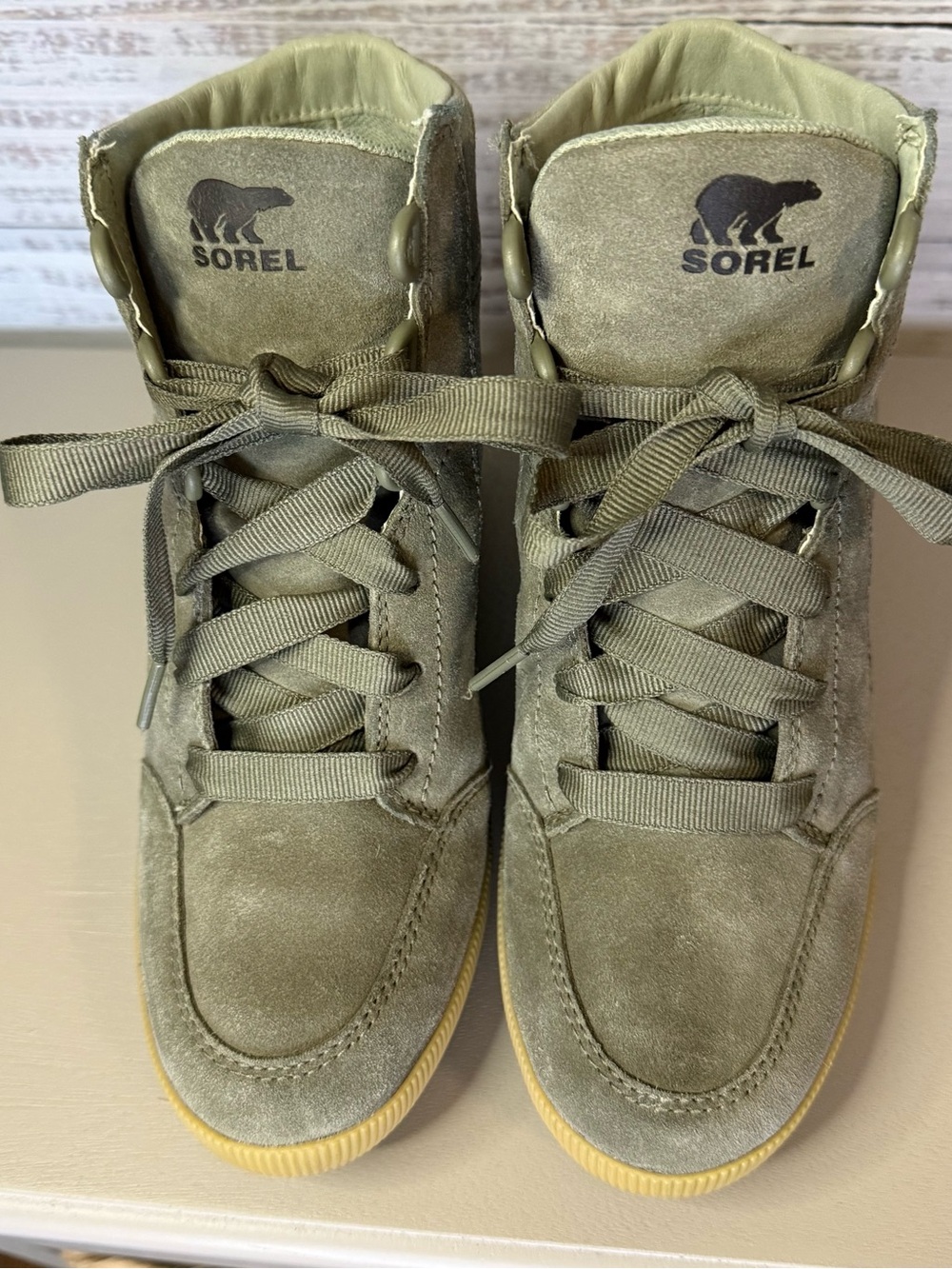 Out N About Wedge [Stone Green/Sea Salt] Ribbon laces size 6.5 like new!! - Picture 6 of 8